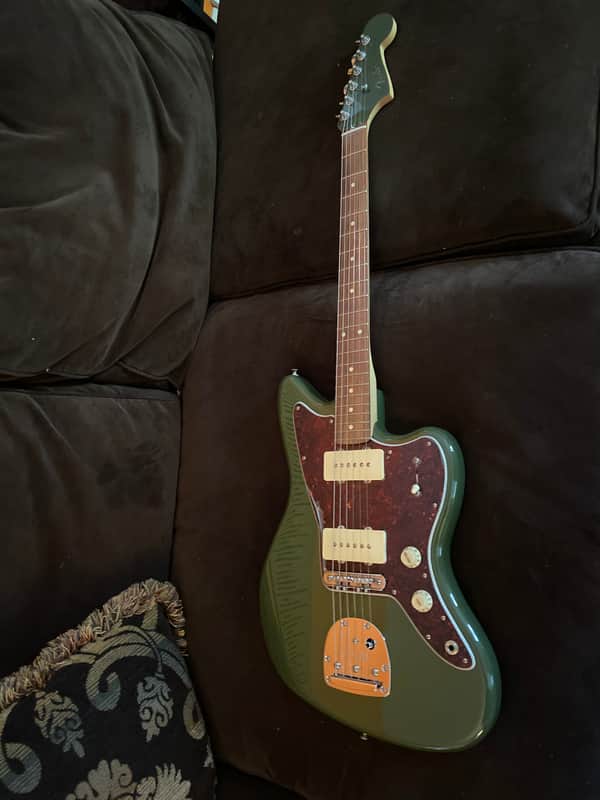 Fender CME Exclusive Player Jazzmaster 2021 - Present - Olive