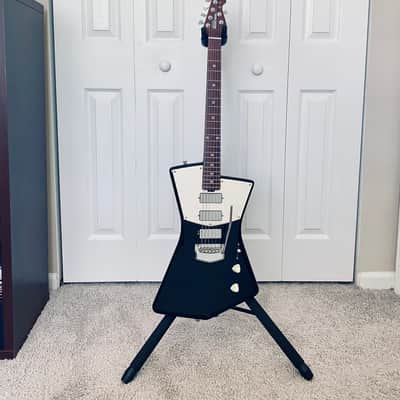 Ernie Ball Music Man St. Vincent Signature 2016 - 2017 – Black – Very Good – OHSC image 1