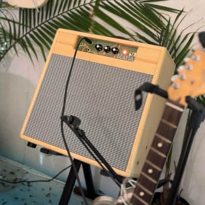 Marla Amplification S15Classic | Polyurethane Natural | Handwired | 15 Watts | 12in Combo image 2