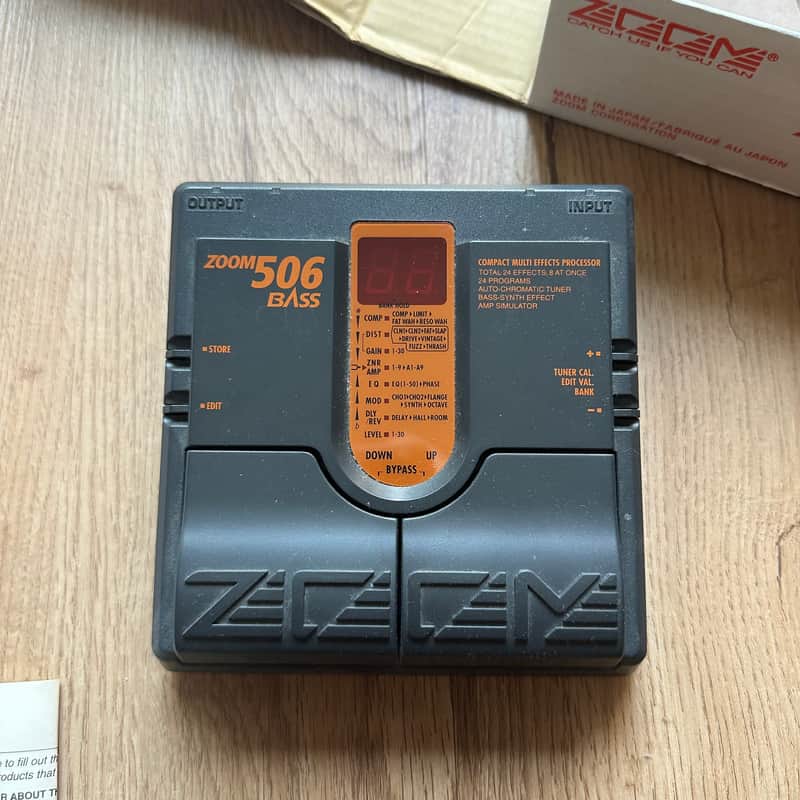 Zoom 506 Bass