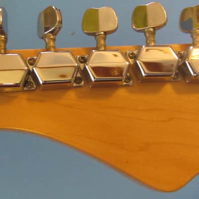 Series 10 Strat-Style Candy/Red image 8