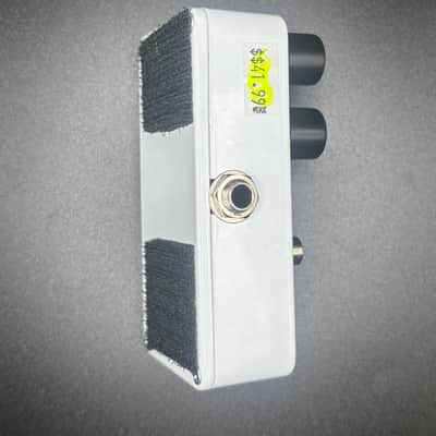 Electro-Harmonix Crayon 69 Full-Range Overdrive 2015 - Present - White with Vertical Crayons image 2