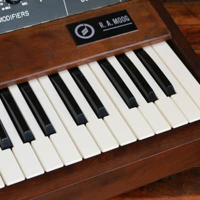 1970-1971 Moog Minimoog "RA Moog" Model D - (Player Grade / Replaced Components) Serial No. 1117 image 11