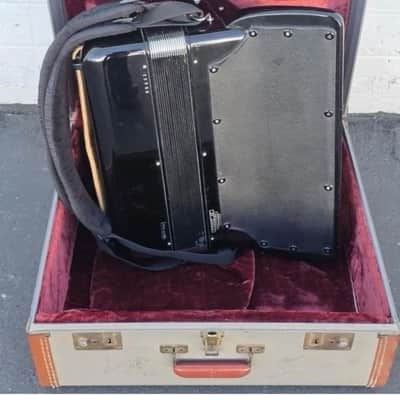 1950’s Sonola Rivoli Piano Accordion 41/120 image 5