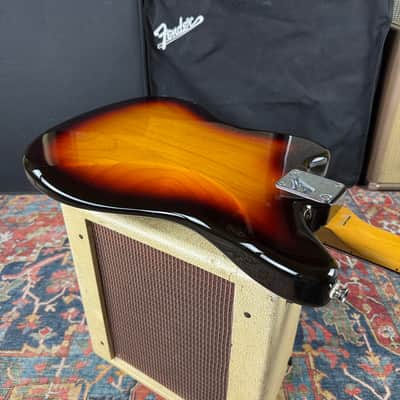 *Video* Fender Traditional II 60's Jaguar Alder 3 Tone Sunburst - 2017 image 22