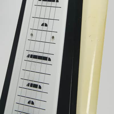 Unmarked Harmony H-7 Roy Smeck Lap Steel (1969) image 3