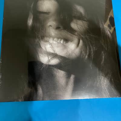 Ariana Grande – “Petal” Vinyl – Canada Only – Limited Edition –Made in Mexico- Factory Sealed. image 3