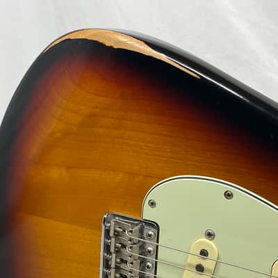 Fender Road Worn '60s Stratocaster Strat Electric Guitar - 3-Color Sunburst image 4