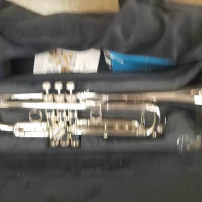 Besson New Standard 111 Silver Trumpet BE-111-2-0 image 3