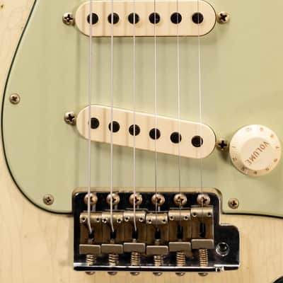 Fender Custom Shop 1962 Stratocaster Heavy Relic Electric Guitar - Vintage White with Hardshell Case image 9