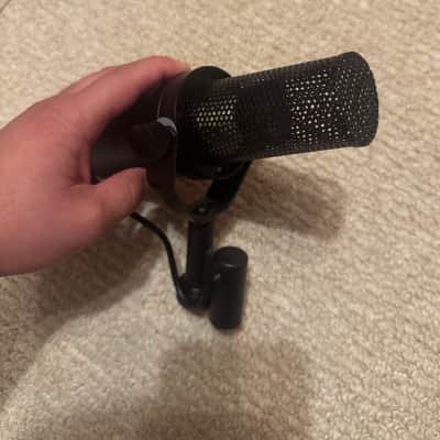 Shure SM7B Cardioid Dynamic Microphone 2001 - Present - Black image 6
