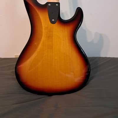 G&L SB-2 image 3