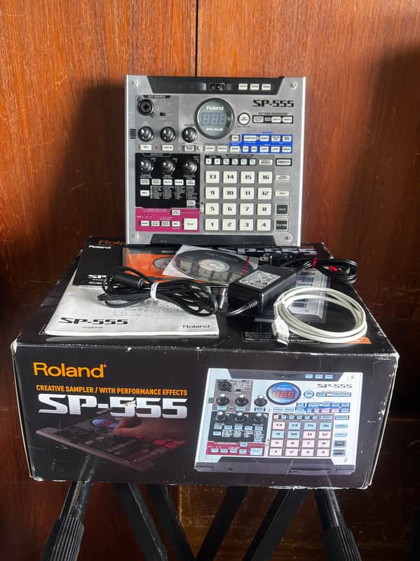 Roland SP-555 Sampler | Reverb Canada