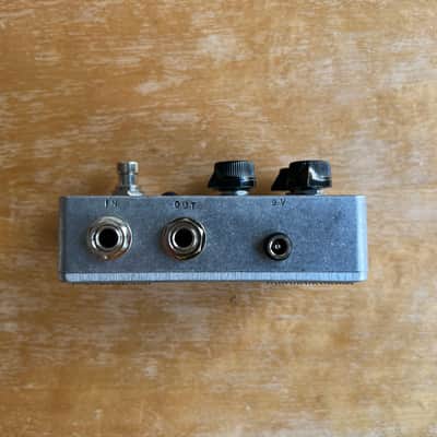 Fairfield Circuitry ~900 About Nine Hundred Fuzz 2021 - Silver image 4
