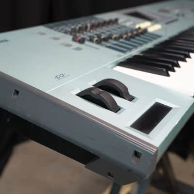 Yamaha Motif XS 7 Production Synthesizer 2000s - Gray image 5