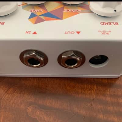 Keeley Caverns Reverb / Delay V2 - White image 3