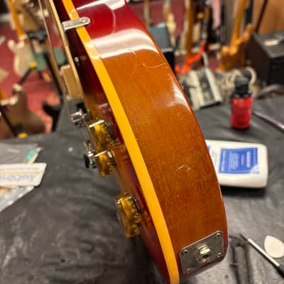 1981 Gibson Les Paul Pro Deluxe Cherry Sunburst image 22