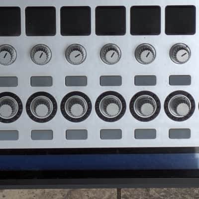Novation  49SL Mk111 2012 - Black and Chrome image 3