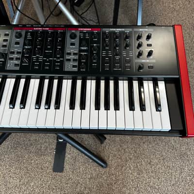 Roland V-Stage 76 Digital Stage Piano 2025 - Present - Black image 6