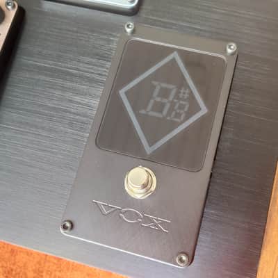 VOX VE-EXHB loaded pedalboard with 5 VOX effect pedals from the new fancy Valvenergy series with ,,Nutube" technology* Tube overdrive/Tube booster/Tube preamp EQ/Tube compressor/Tuner pedal*very rare board/was for VOX dealers only*list price 1199€ image 12