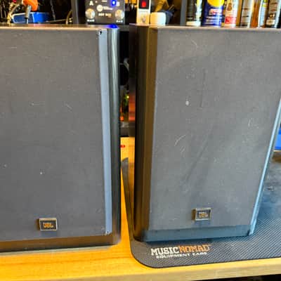 JBL LX22 Studio Monitor pair image 3