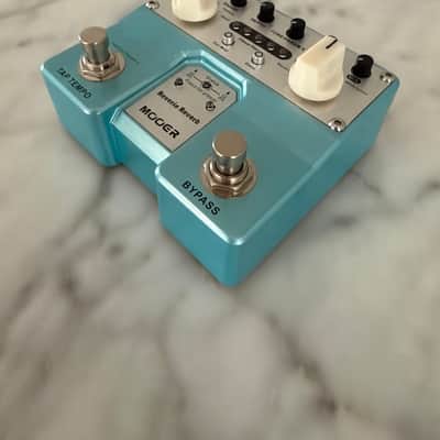 Mooer Reverie Reverb 2010s - Sky Blue image 1