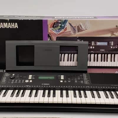 Yamaha PSR-E373