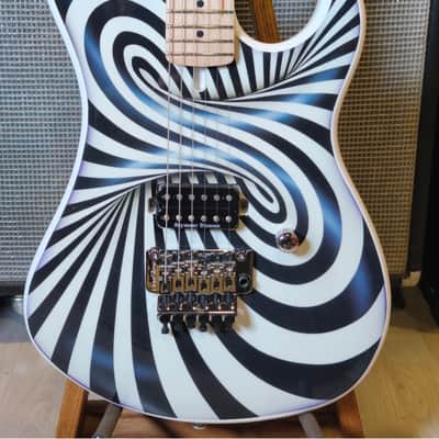 Kramer The 84 Custom Graphics 2021 - The Illusionist 3D Black / White Swirl image 1