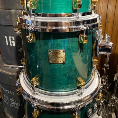 USED Yamaha Maple Custom 5 Piece in turquoise image 3