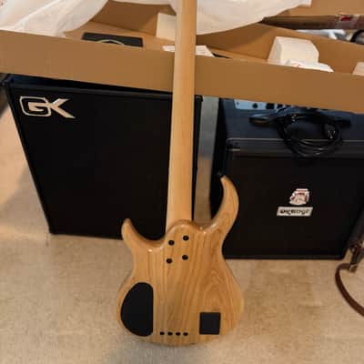 Sire 2nd Generation Marcus Miller M7 TBKB Ash 4-String with Fretless Ebony Fingerboard 2019 - Transparent Black Burst image 2