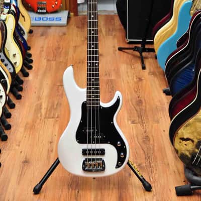 G&L Tribute SB-2 Gloss White image 2