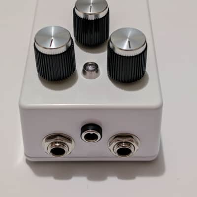 StewMac Sun Fuzz / PedalPCB Sandspur (Sun Face BC183 Clone) image 3