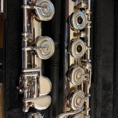 Yamaha YFL-282 Standard Open Hole Flute 2010s - Silver-Plated image 2
