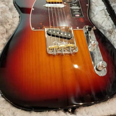 Fender American Professional II Telecaster Maple Fimgerboard 3-Color Sunburst image 12