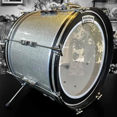 Ludwig No. 996-1 Club Date Outfit Drum Set (8x12"/14x14"/14x20") w/ Keystone Badges 1967 - Silver Sparkle image 18