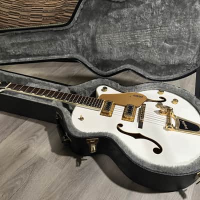 Gretsch G5420TG Electromatic Hollow Body with Bigsby, Gold Hardware 2016 - 2020 - White image 8