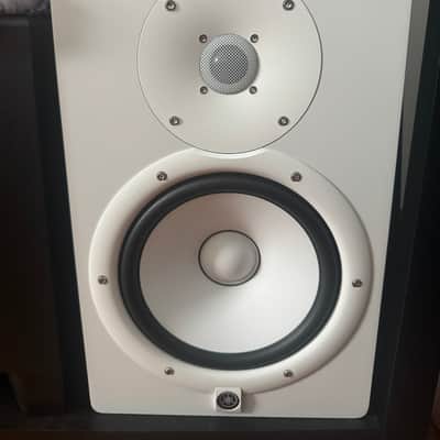 Yamaha HS8 Powered Studio Monitor (Pair) 2015 - Present - Black image 2