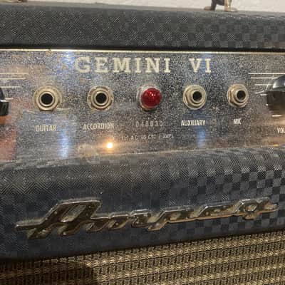 Ampeg GS-15R Gemini VI 30-Watt 1x15" Guitar Combo 1966 - Blue image 6