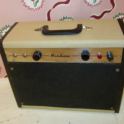 Airline 62-9022A Small Combo Amp 1960s - White and Black image 1