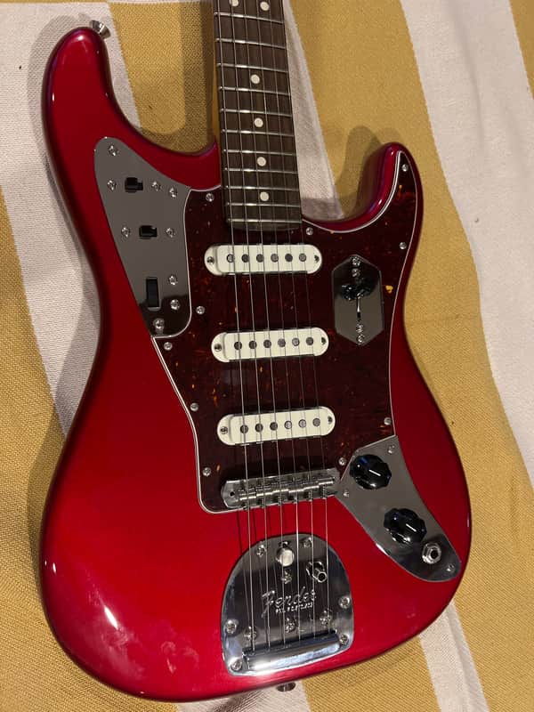 Fender Limited Edition Parallel Universe Series Jaguar Strat 2018 - Candy Apple Red