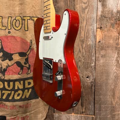Fender Standard Telecaster 2018 - Candy Apple Red image 2