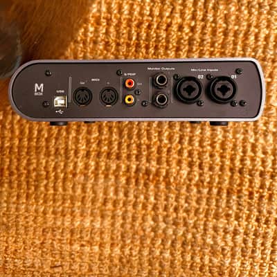 Avid MBox 3 USB Audio Interface 2010s - Silver / Black - With multi break out cables, and USB Cable imagen 5