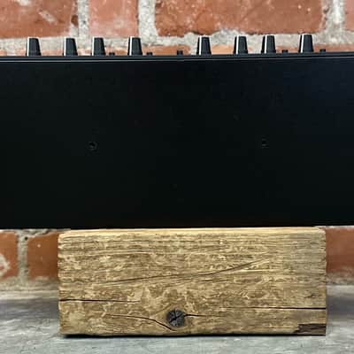 dbx 223XL Stereo 2-Way / Mono 3-Way Crossover 2000s - Gray image 10