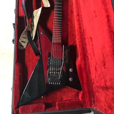 Washburn AF 40 1986 - Black and red image 2