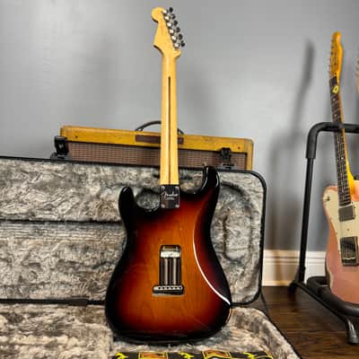 Fender American Professional Stratocaster 2018 - Sunburst image 4