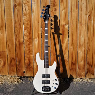 G&L USA L-2000 Blonde 4-String Electric Bass Guitar (2021) image 3
