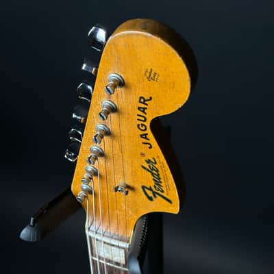 Fender Jaguar with Rosewood Fretboard 1966 - 1969 - Sunburst image 9