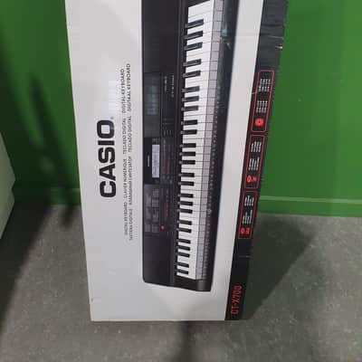 Casio CT-X700 61-Key Portable Keyboard 2010s - Black