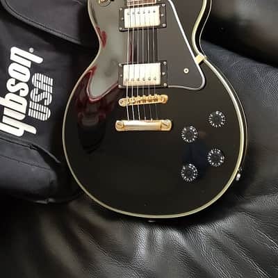 Epiphone Les Paul Custom. 2006 China. Gloss Black. VGC image 1