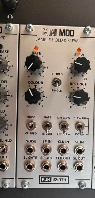 AJH Synth Mini mod sample hold & slew